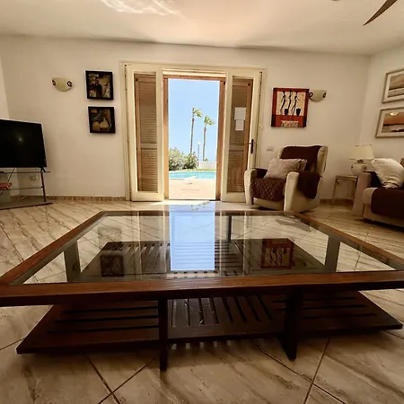 Vacation Station, Golf Del Sur *