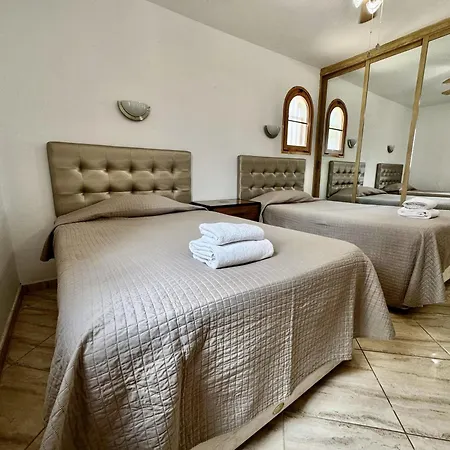 Vacation Station, Golf Del Sur Villa *