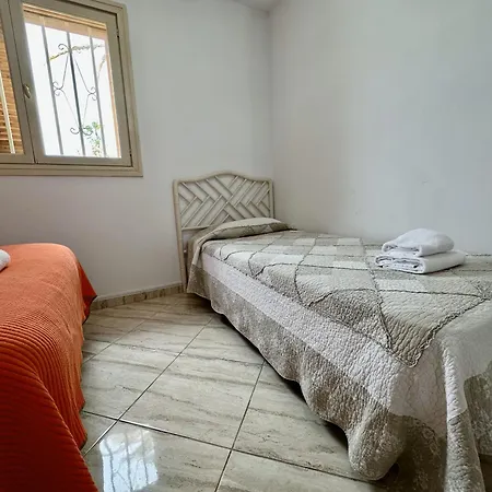 Vacation Station, Golf Del Sur فيلة