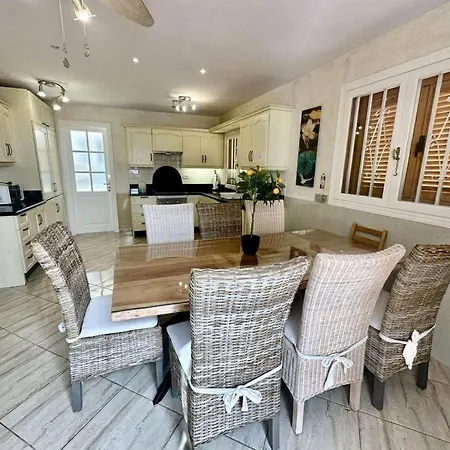 Vacation Station, Golf Del Sur Вилла